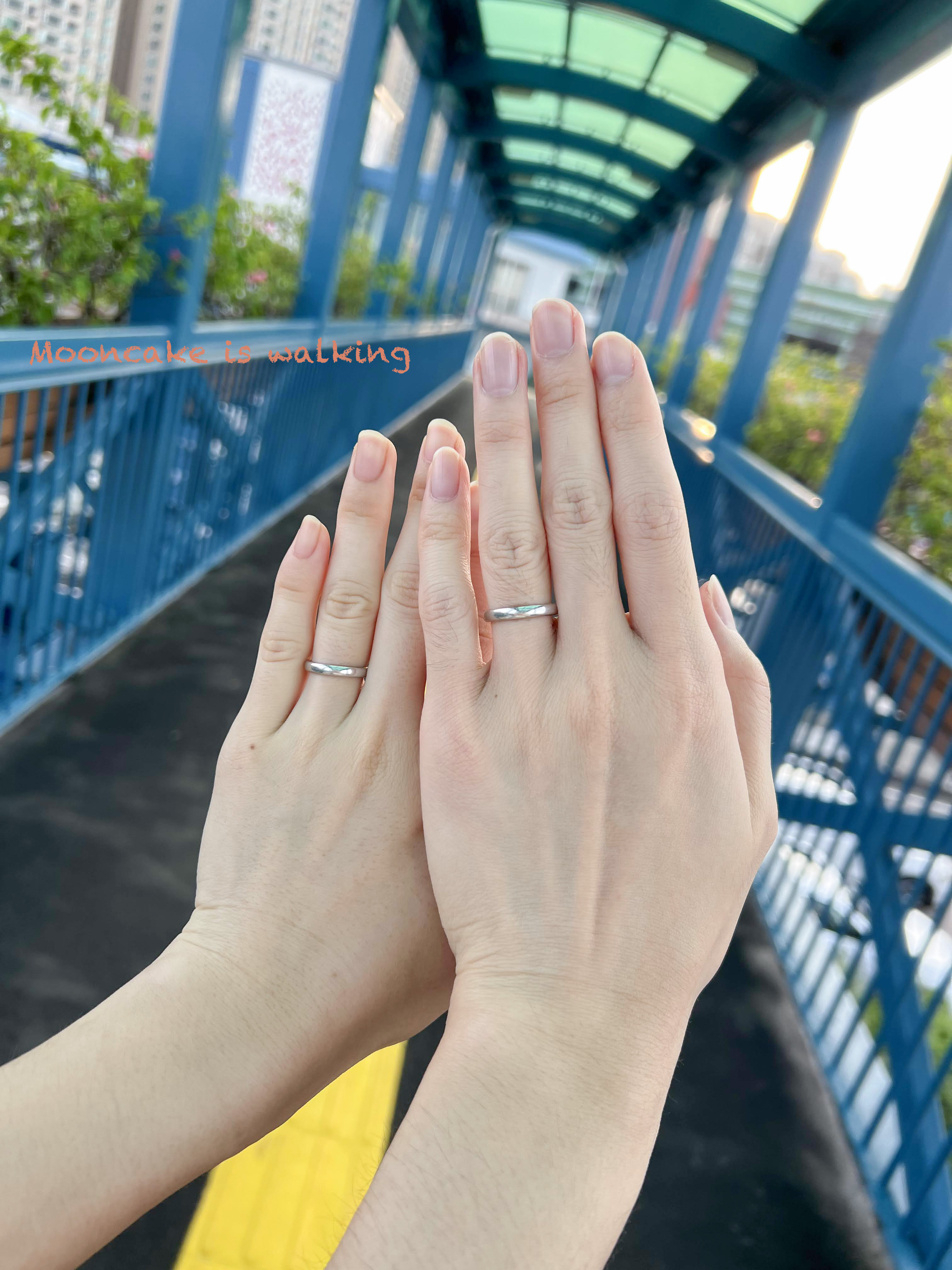 【閒聊】婚戒的選擇經驗．Tiffany素戒對戒．上手照片